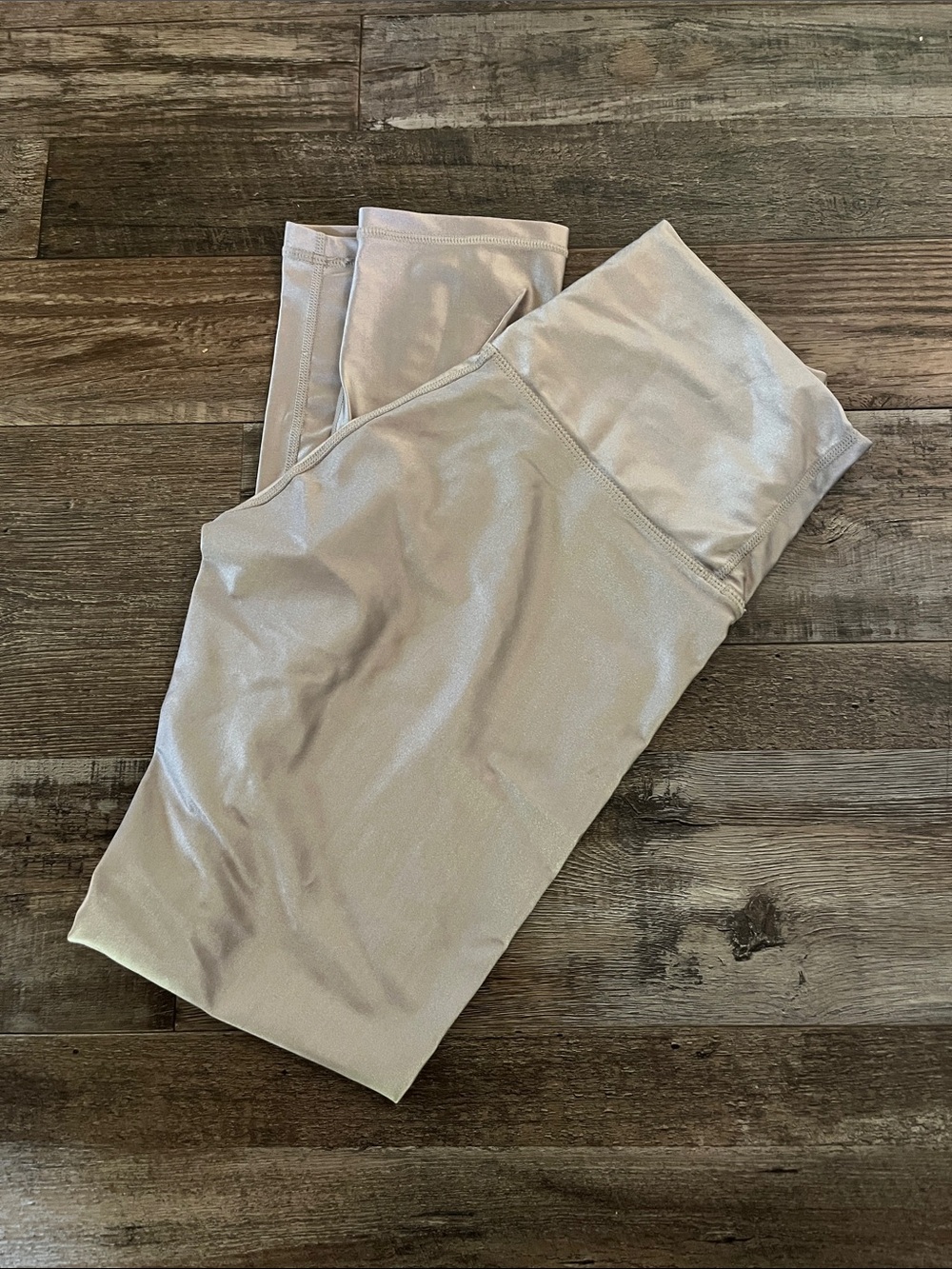 High-Waist Shimmery Leggings - silver 🪩 - Picture 2 of 2